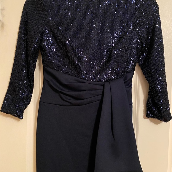 Elegant Navy Sequin Evening Gown - Picture 2 of 4